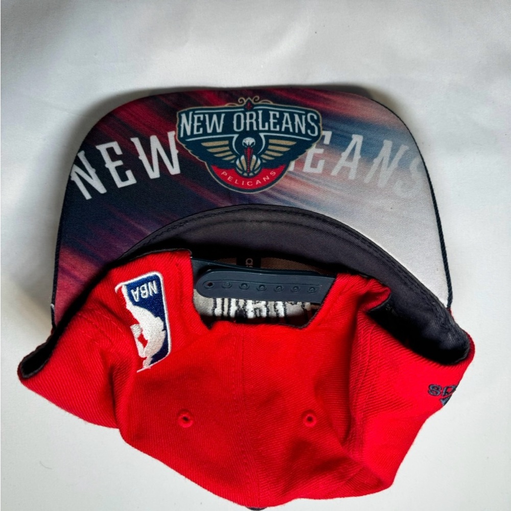 ADIDAS NEW ORLEANS PELICANS FLATBILL SNAPBACK HAT NBA CAP UNDER BILL DESIGN